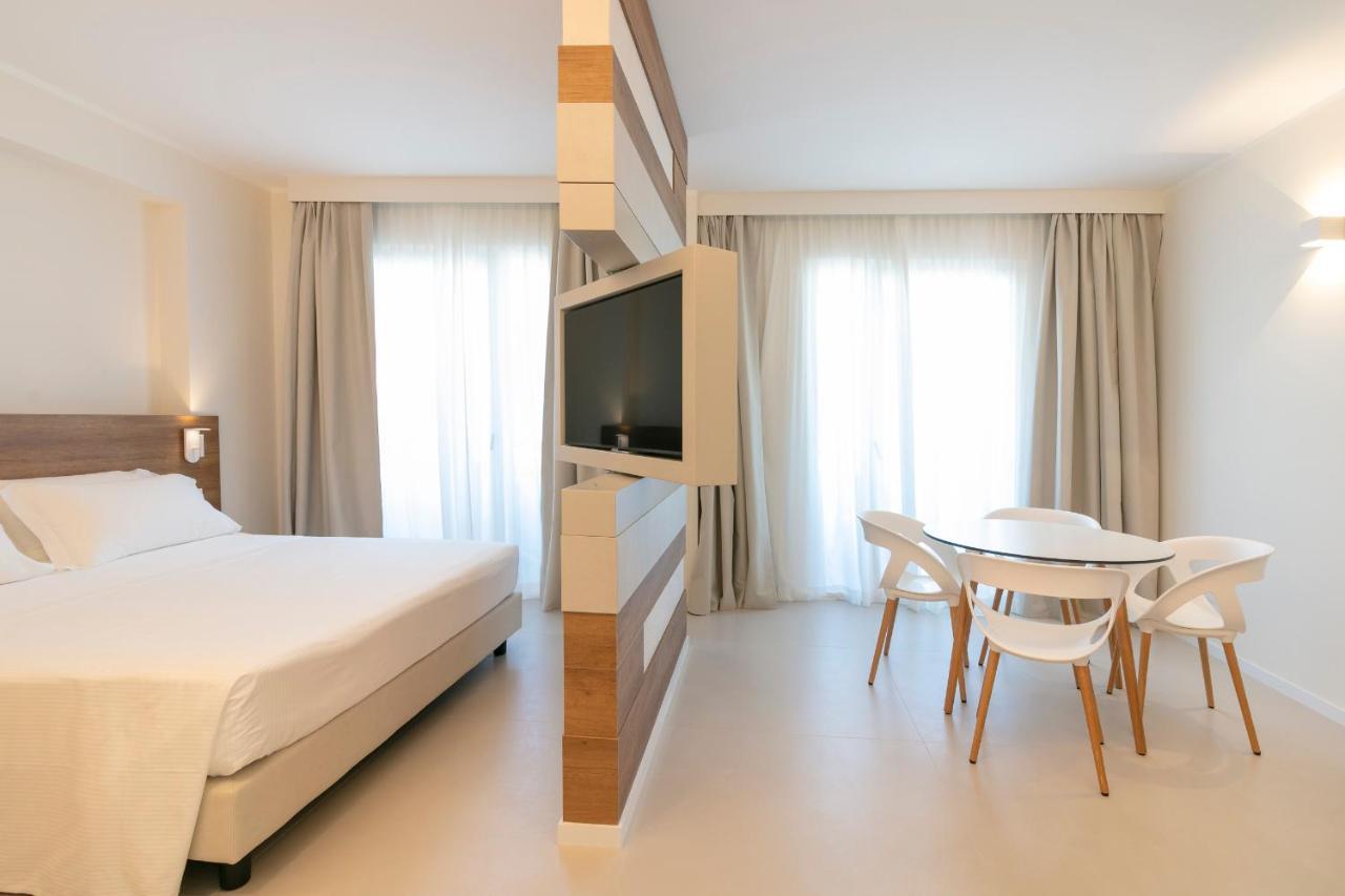 Hotel Mistral Термоли Экстерьер фото